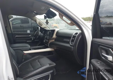 2021 Ram 1500 Laramie 4X2 5'7 Box z USA, uszkodzony, nr VIN 1C6RREJT5MN628655